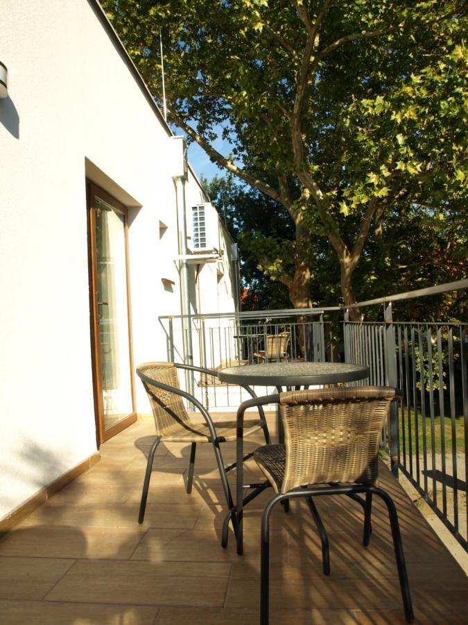 Garden Club Panzio Bed & Breakfast Balatonmáriafürdő Dış mekan fotoğraf