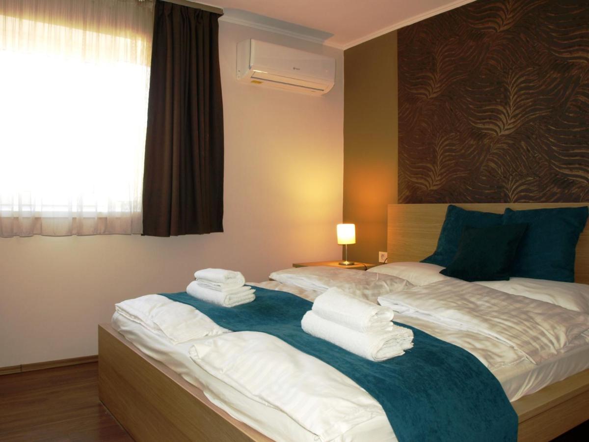 Garden Club Panzio Bed & Breakfast Balatonmáriafürdő Dış mekan fotoğraf