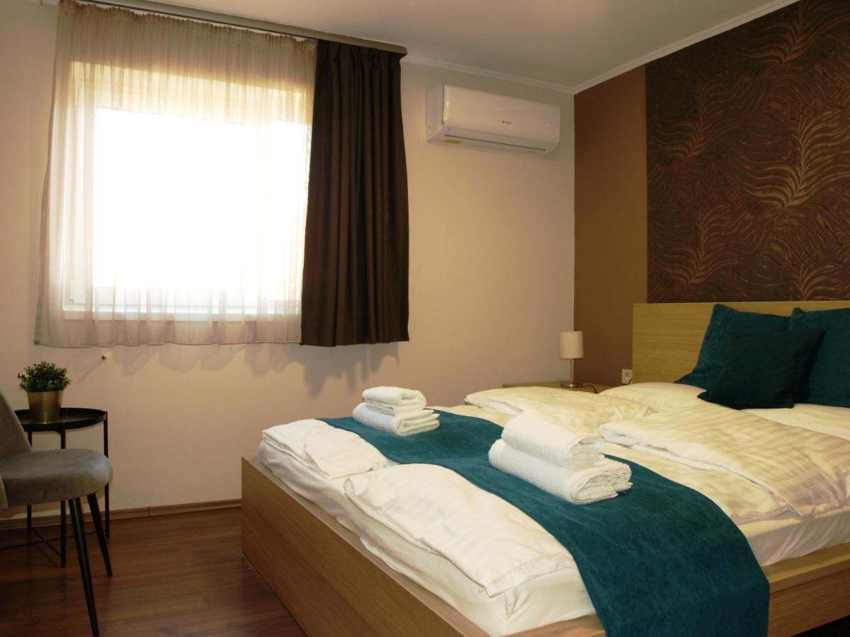 Garden Club Panzio Bed & Breakfast Balatonmáriafürdő Dış mekan fotoğraf