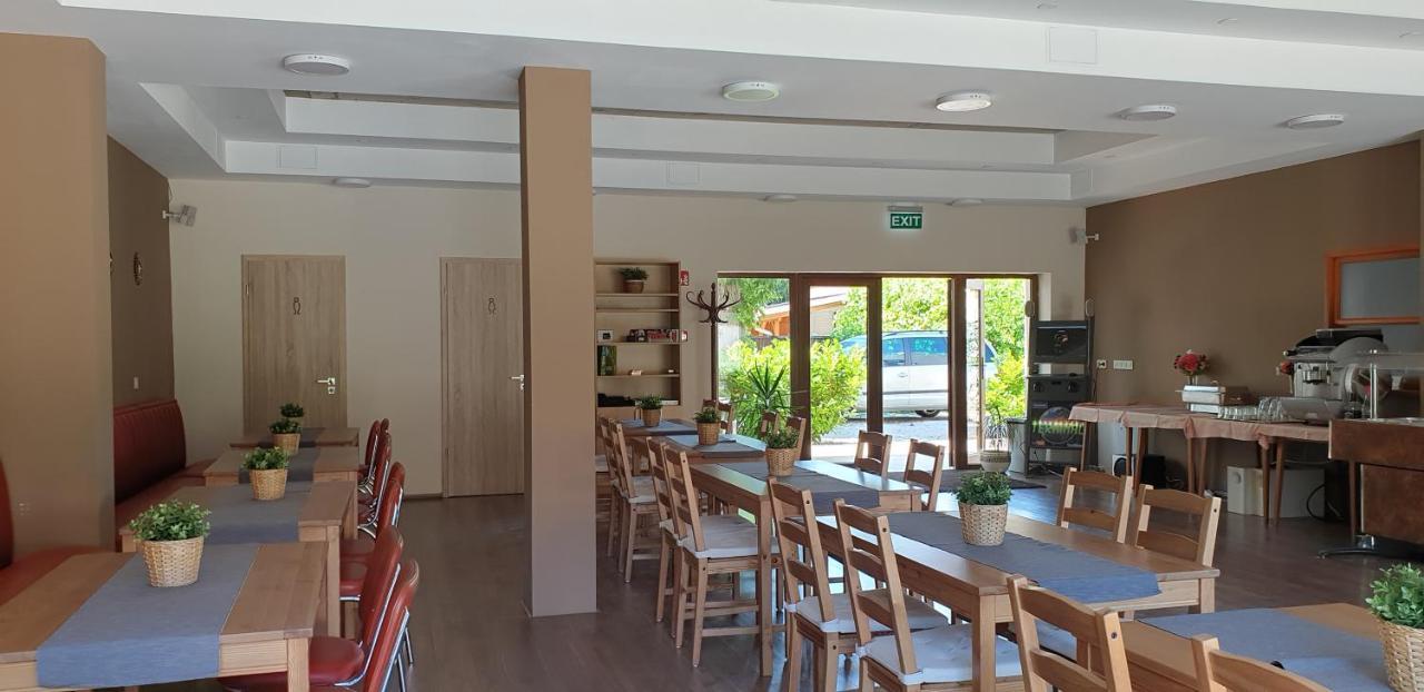 Garden Club Panzio Bed & Breakfast Balatonmáriafürdő Dış mekan fotoğraf