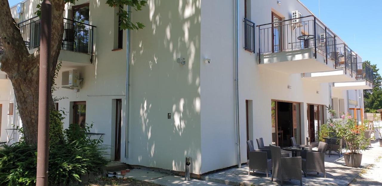 Garden Club Panzio Bed & Breakfast Balatonmáriafürdő Dış mekan fotoğraf