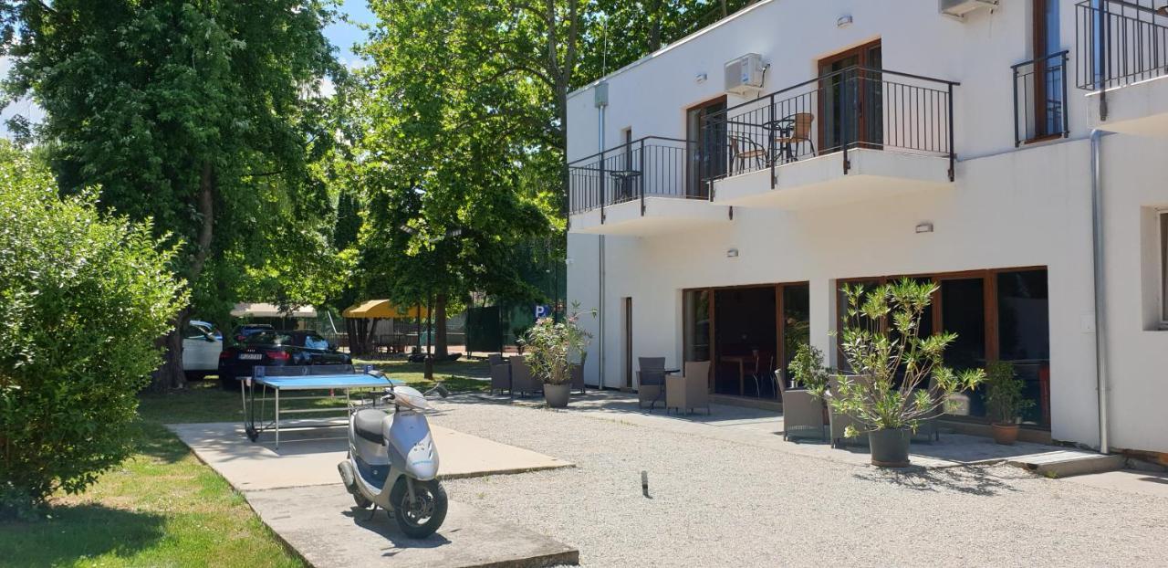 Garden Club Panzio Bed & Breakfast Balatonmáriafürdő Dış mekan fotoğraf